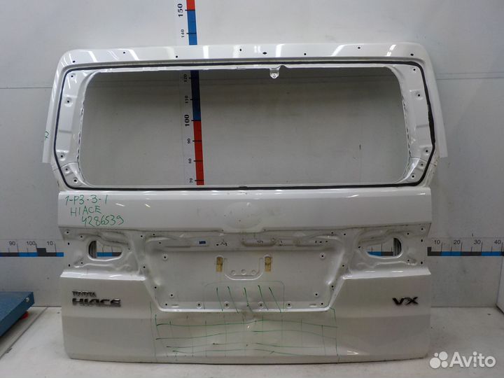 Дверь багажника Toyota Hiace