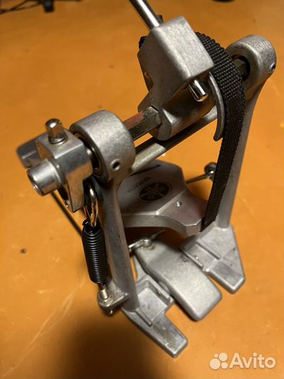 Педаль для бас барабана yamaha