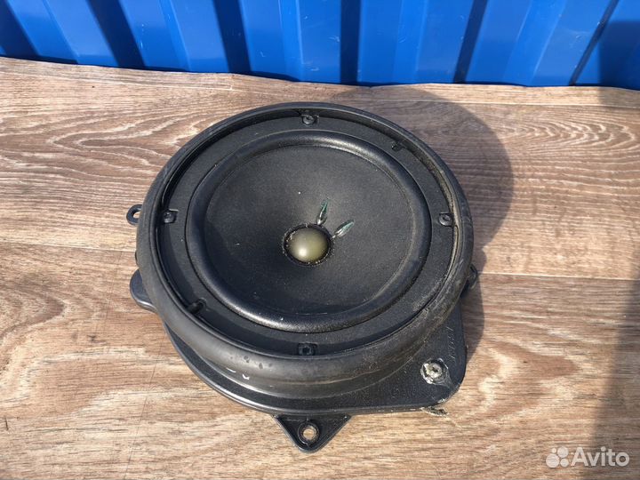 Штатные динамики задние Ауди А8 Д3 Audi A8 D3