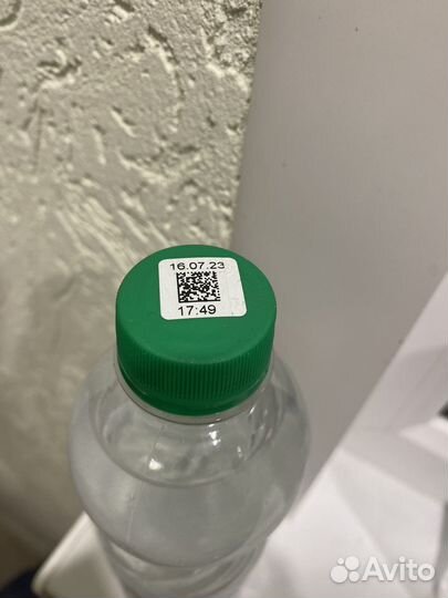 Вода родниковая, минеральная