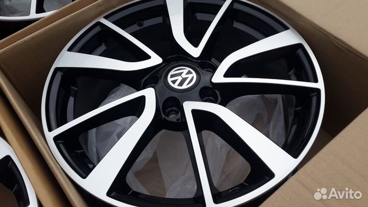 Volkswagen Jetta/Golf R17 совершенно новые