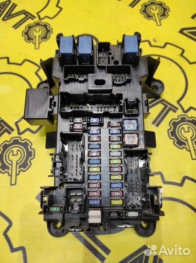 Блок предохранителей салона Suzuki Escudo TD54W