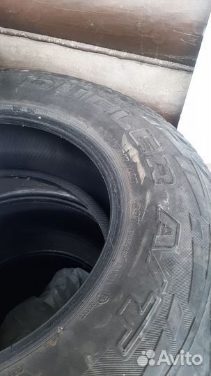 Bridgestone Dueler A/T 697 265/65 R17