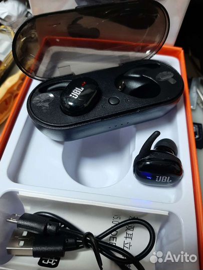 Наушники блютузные (JBL TWS4)