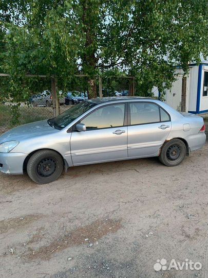 Mitsubishi Lancer 1.6 МТ, 2005, 200 000 км