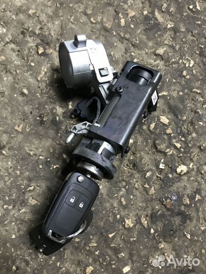 Замок зажигания Опель Астра J