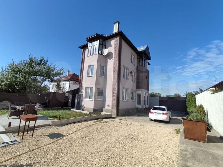 Дом 315 м² на участке 10 сот.