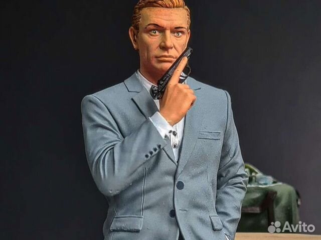 Джеймс Бонд. агент 007, фигурка 1:18