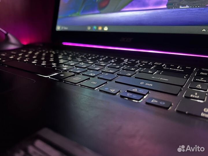 Игровой ноутбук - i3 500gb gt720m