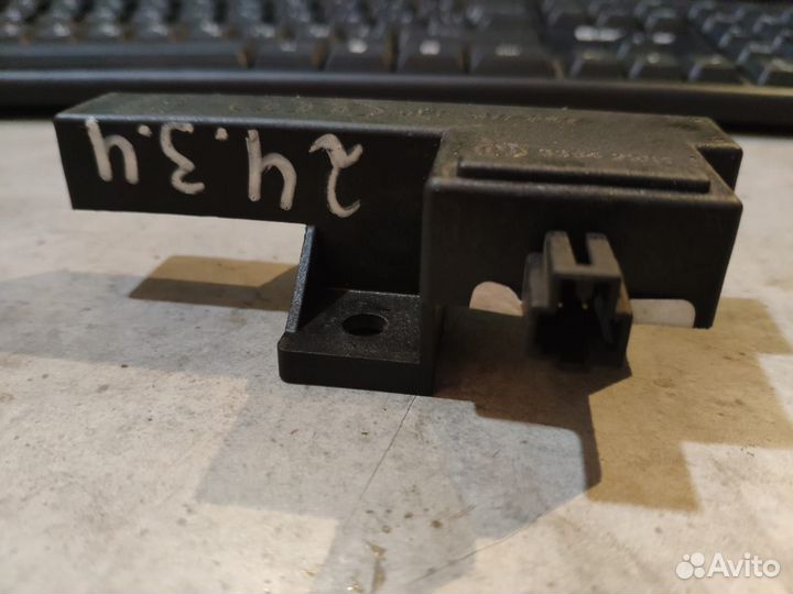 Антенна безключевого доступа Audi а6 с6