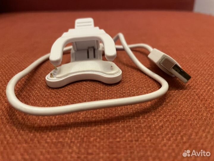 Кабель-прищепка для зарядки детских смарт-часов