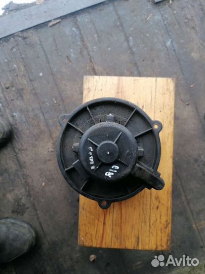 Моторчик печки kia Рио