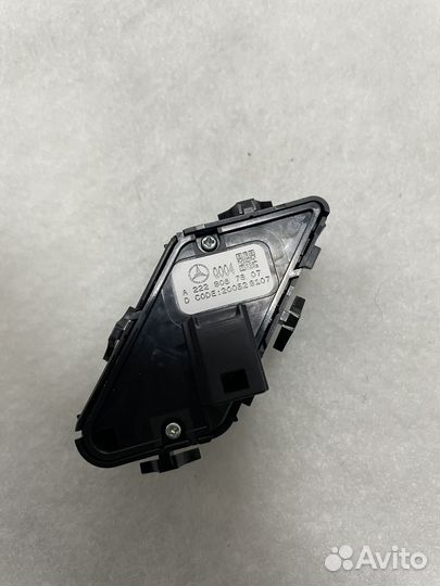 Кнопка центрального замка Mercedes