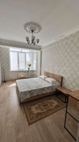 2-к. квартира, 70 м², 1/8 эт.