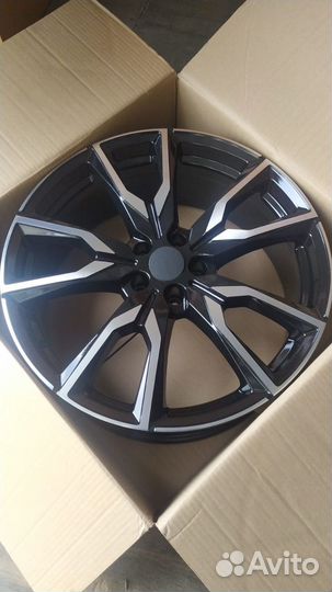 R20 RST R012 8.0/5x114.3x67.1/45 BD