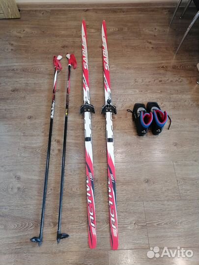 Беговые лыжи