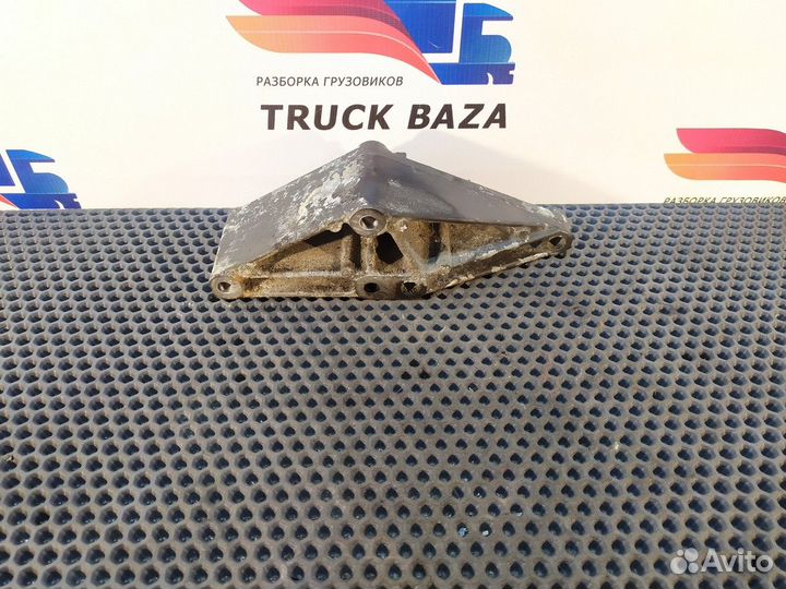 Кронштейн патрубка интеркулера Daf XF105