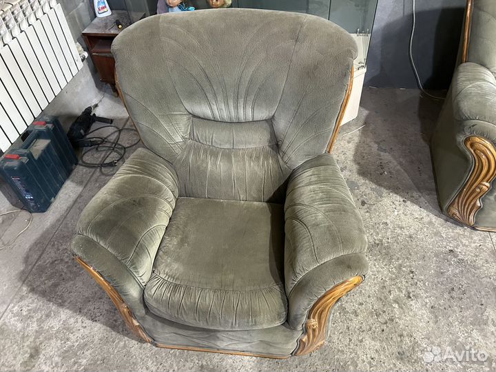 Диван и кресло