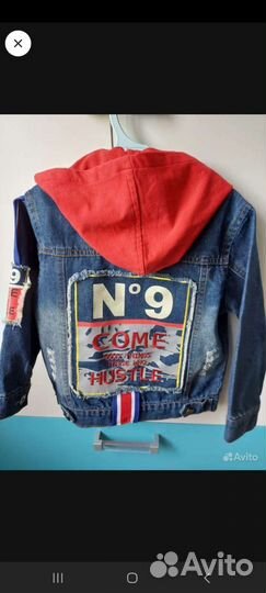 Джинсовая куртка