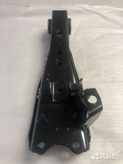 Рычаг пер ниж прав toyota hiace 4806826122