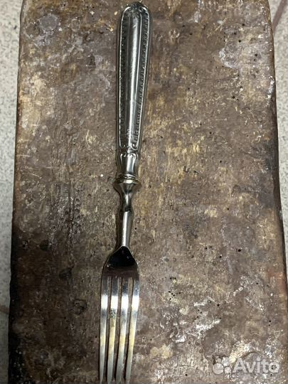 Вилка закусочная. Серебро. 800 проба