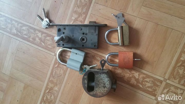 Замок навесной