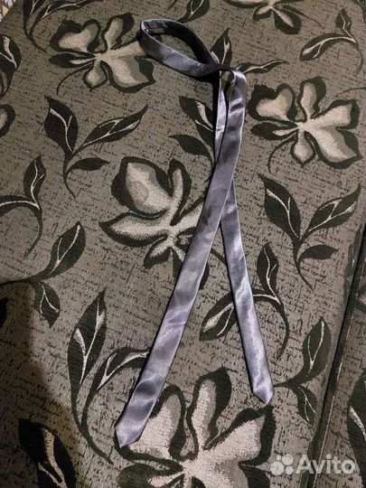 Классный стильный галстук