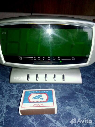 Часы электронные с радио