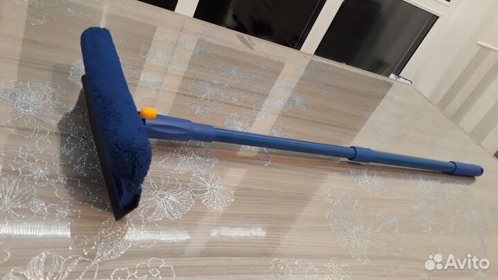 Щетка телескопическая новая для мытья окон