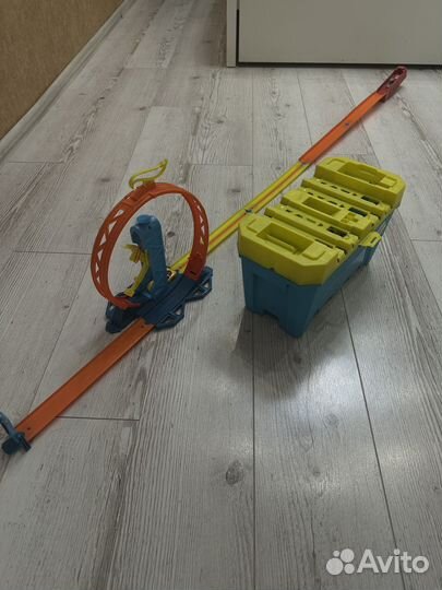 Hot wheels track builder 2 набора