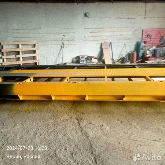 Полуприцеп трал (тяжеловоз) HOYNER Трал (тяжеловоз), 1999