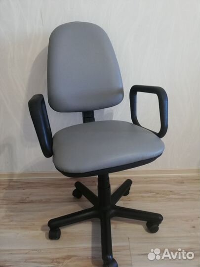 Компьютерное кресло бу