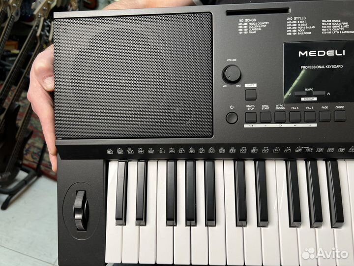 Синтезатор medeli