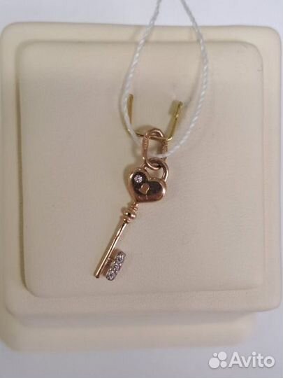 Подвеска с синтетическим камнем Золото