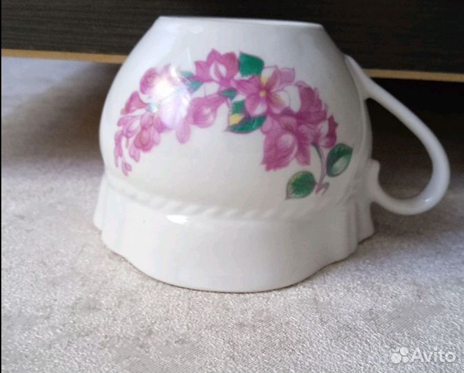 Чайные чашки, розетки для варенья