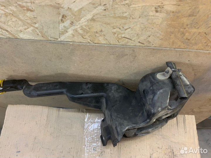 Бачок стеклоомывателя Opel Astra H хетчбэк 1.6