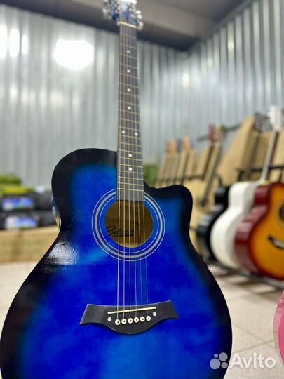 Гитара Belucci + чехол