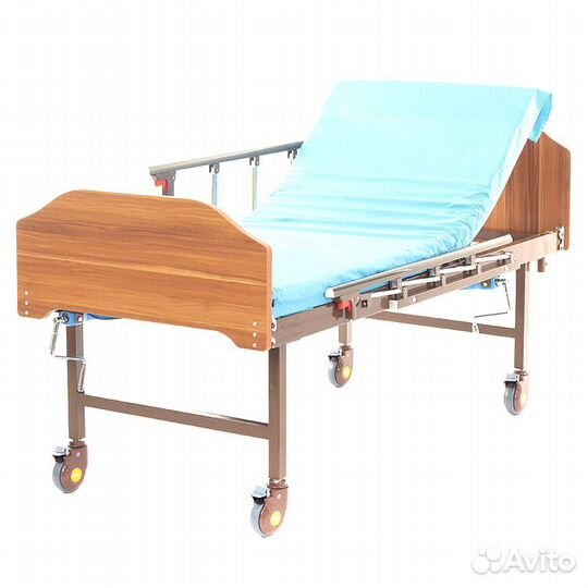Медицинская кровать функциональная