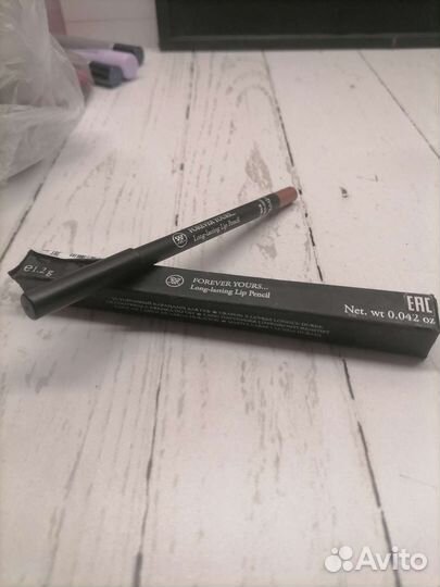 Устойчивый карандаш для губ тон 069 Rouge Bunny ro