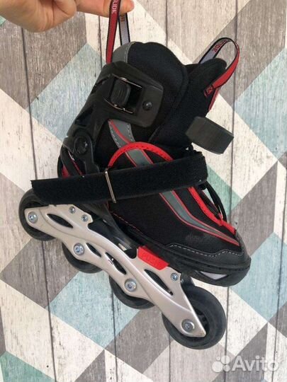 Роликовые коньки с сумкой для роликов