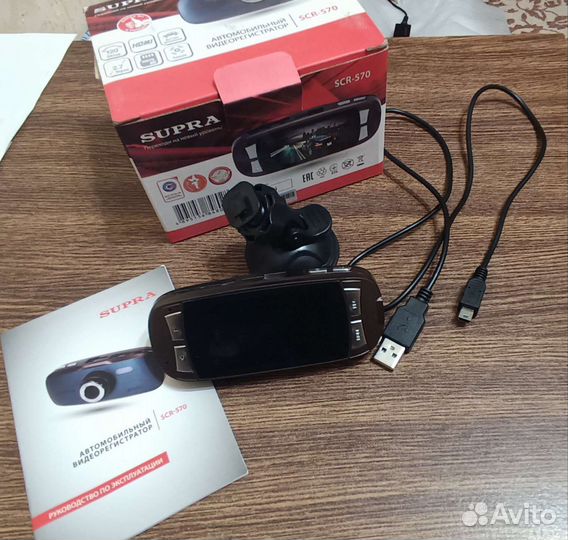 Автомобильный видеорегистратор Supra scr-570