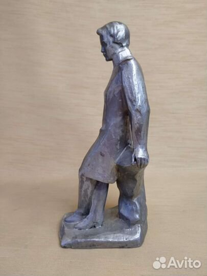 Скульптура Михаил Юрьевич Лермонтов