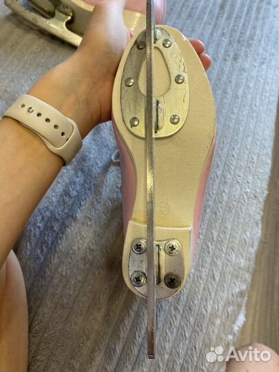 Коньки фигурные 32 размер