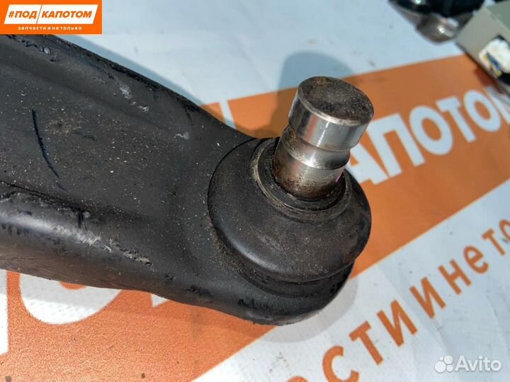 Рычаг передний правый нижний Mitsubishi Outlander