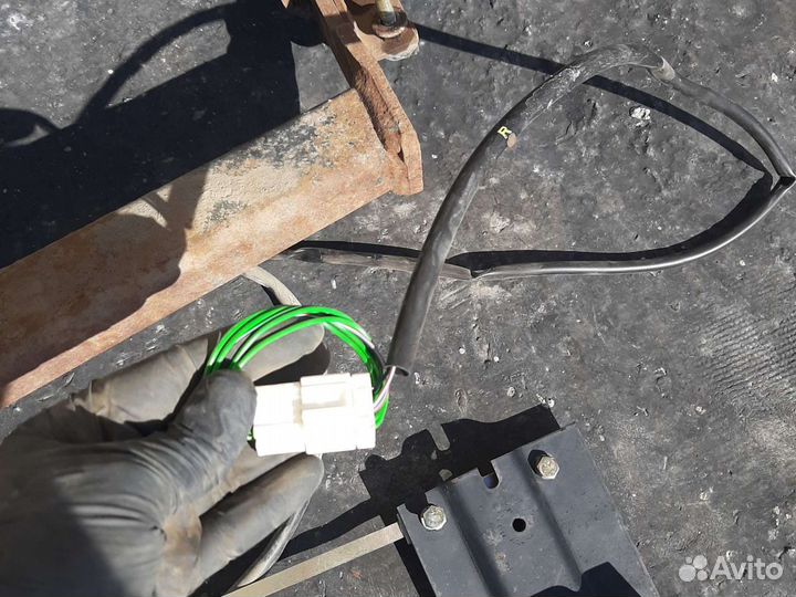 Фаркоп Nissan Primera p12