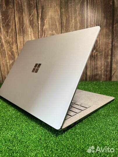 Microsoft Surface Laptop 2 16/256
