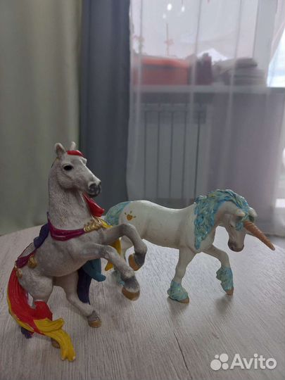 Лошадь игрушка