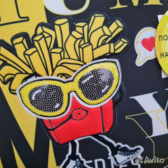 Ранец школьный и к нему коллекция