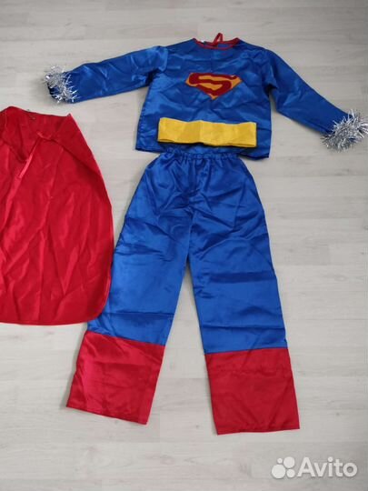 Новогодний костюм супермен