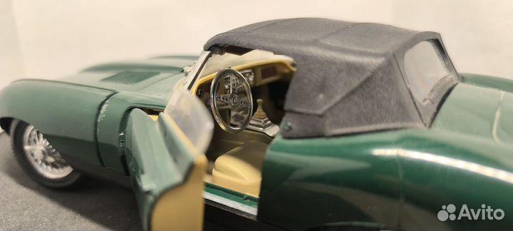 Модель Jaguar XK.E 4.2litr 1:16